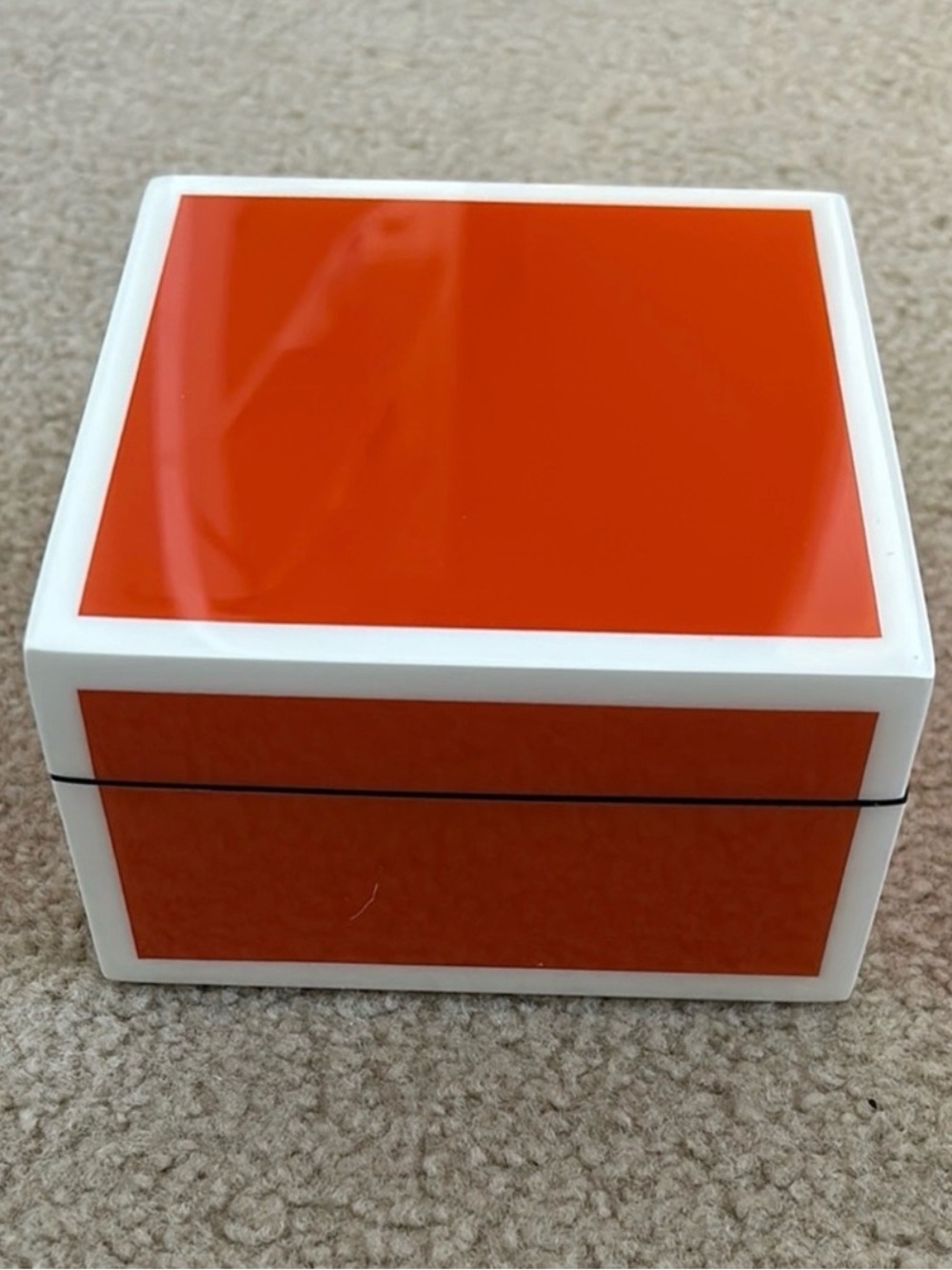 F. Gerald New ~  Orange / White Lacquer Box with Lid Square decor coffee table - Picture 2 of 9